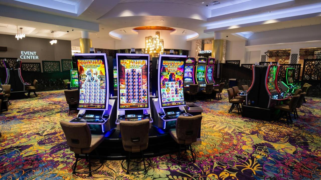 Walker'S Bluff Casino Resort Карбондейл Екстер'єр фото